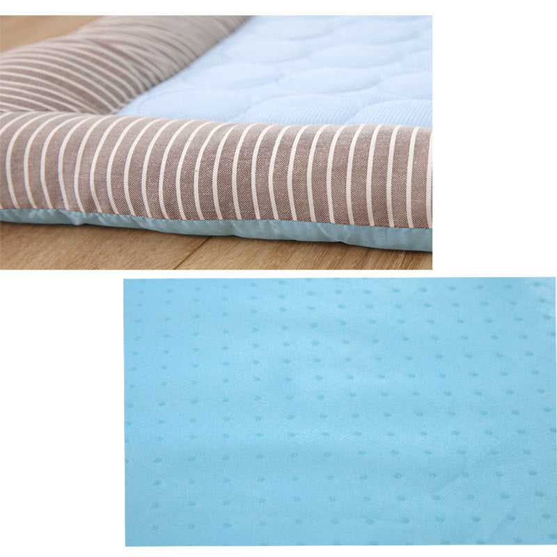 Portable Ice Silk Mat: Summer Comfort for Pets - Panda Bossino